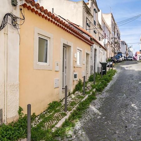 Charming Studio With Ac And Loft On Ground Floor Lisboa Exterior foto